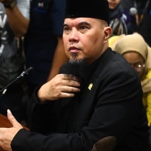 Terbukti Langgar Etik, MKD DPR Jatuhi Ahmad Dhani Sanksi