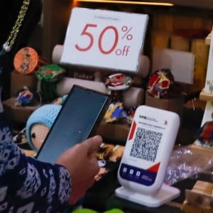 Pengguna QRIS Capai 56,3 Juta Merchant, Transaksi Tembus hingga 2,6 Miliar