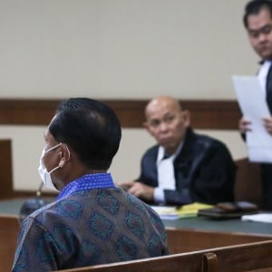 Potret Mantan Ketua PN Surabaya Jalani Sidang Perdana Kasus Ronald Tannur