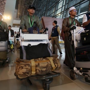 Pemerintah Evakuasi 10 WNI dari Yaman Kembali ke Tanah Air