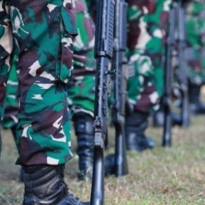 Dari Kopdes hingga Dapur MBG, Keterlibatan TNI-Polri Dinilai Berisiko Bagi Warga Sipil