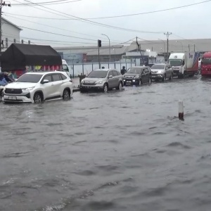 BMKG Imbau Warga Pesisir NTB Waspadai Potensi Banjir Rob