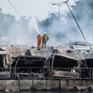 Kebakaran Hebat di Terminal Rawa Buaya, 50 Bus Transjakarta Bekas Ludes Terbakar