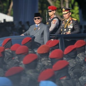 Didampingi Kapolri, Prabowo Pimpin Langsung Upacara HUT ke-79 Bhayangkara di Monas