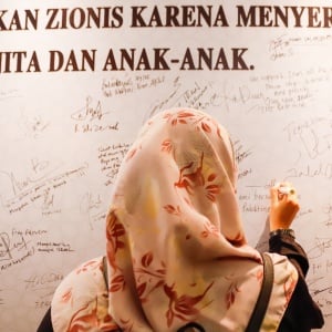 Kedutaan Iran di Jakarta Gelar Acara Duka Cita, Warga Tunjukkan Dukungan