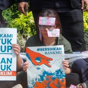 Aktivis Menuntut Perbankan Hentikan Pendanaan PLTU Batu Bara