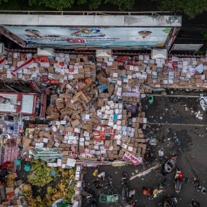 Bantuan Logistik Banjiri Kantor Bupati Pati Jelang Demo Besar-besaran