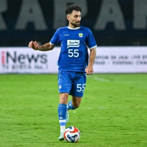 Frans Putros Tinggalkan Libur Persib Bandung Demi Misi Timnas Irak