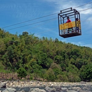 Gondola Penghubung Antar Dusun di Maros Sulsel