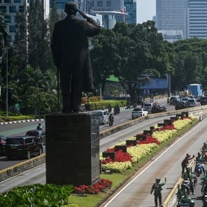Ratusan Ojol Iringi Pemakaman Jenazah Affan Kurniawan