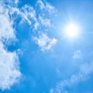 Cuaca Semarang Panas Menyengat, Suhu Udara Diprakirakan Tembus 37 Derajat Celsius