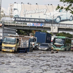Hari Keenam Banjir di Pantura Semarang, Ketebalan Air Masih 20-50 Cm