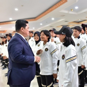 Erick Thohir Lantik Sesmenpora dan Deputi Baru, Targetkan Industri Olahraga Indonesia Naik Kelas