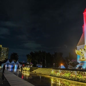 Momen Prabowo Pimpin Ziarah Nasional dan Renungan Suci Hari Pahlawan