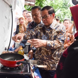 Pramono Anung Resmikan Pemanfaatan Biogas Septik Komunal di Jakarta Timur