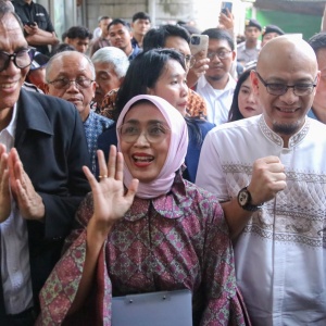 Senyum Sumringah Ira Puspadewi Usai Bebas dari Rutan KPK
