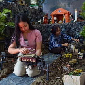 Sentuhan Solidaritas dalam Perayaan Natal, Diorama Bencana Hiasi Gereja di Jambi