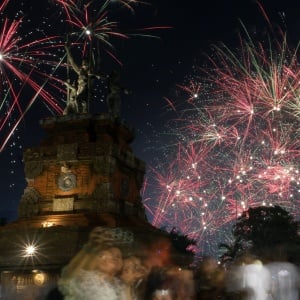 Momen Perayaan Tahun Baru 2026 di Sejumlah Daerah Indonesia