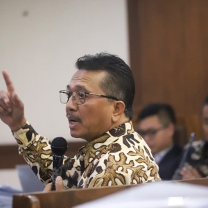 Togi Sitindaon Ungkap Mandat Penjualan Obligasi dan MTN di Sidang Perdata