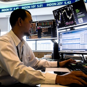 Investor Asing Tarik Dana dari Pasar Saham Rp70,18 M di Sesi I, BUMI Jadi Sasaran