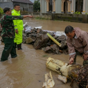 Tanggul Sungai Nglangak Jebol, Ratusan Rumah di Kudus Terendam Banjir