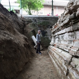 Diguyur Hujan, Dinding Penahan Candi Dorok Era Majapahit Runtuh