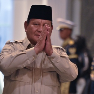 Pak Menteri Siap Potong Gaji? Siasat Prabowo Hadapi Krisis Global Contek Pakistan