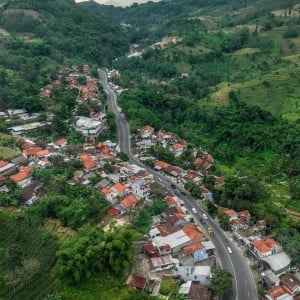 Puluhan Ribu Kendaraan Padati Jalur Nagreg Jelang Mudik Lebaran