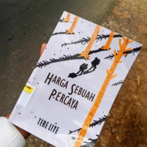 Harga Sebuah Percaya: Mengapa Cinta Tak Cukup Hanya Dititipkan dalam Doa?