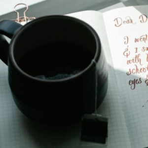 Rahasia Meredam Pikiran Berisik: Ganti Scrolling dengan Ritual 15 Menit Ini