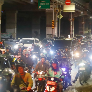 Didominasi Motor, Arus Mudik di Kalimalang Padat Merayap
