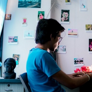 Lebaran Ala Mahasiswa: Antara Silaturahmi sama Saudara dan Salaman sama Tugas