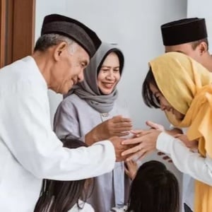 Social Battery Habis Saat Lebaran? Ini Tips Survive Ala Introvert