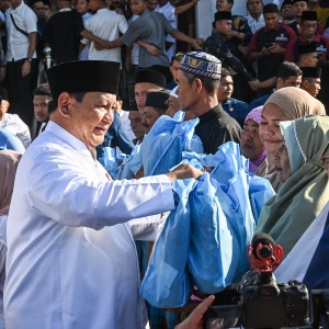 Prabowo Diminta Perpanjang Dana Otsus Aceh di Tengah Keresahan Bulan Bintang