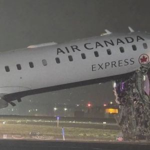Penumpang Ungkap Momen Mencekam Tabrakan Pesawat Air Canada, Pilot Selamatkan Banyak Nyawa