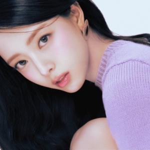 Yuna ITZY Solo Era: Ketika Visual Kelas Kakap Beradu Nasib sama Lagu Bubblegum yang Nagih Parah