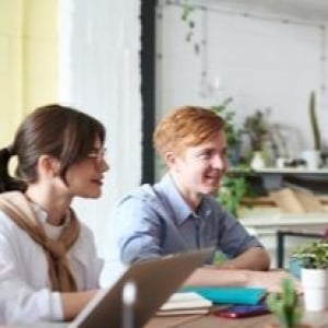 Mengapa Keputusan Negara Gagal Jika Tanpa Diskusi Publik? Menelisik Kasus BOP dan MBG