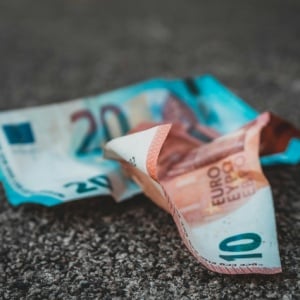 Hemat Pangkal Kaya? Masihkah Relevan di Era Ini atau Perlu Dievaluasi