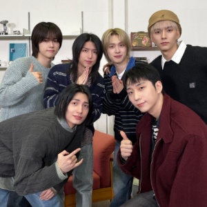 X room oleh Xdinary Heroes: Yakinkan Diri Bahwa Semua Akan Baik-Baik Saja