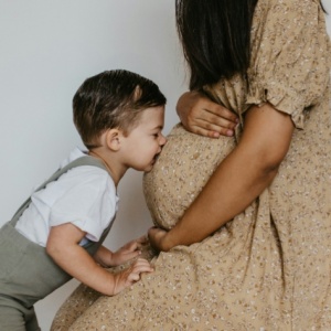 Kenapa Indonesia Butuh Susu Ibu Hamil, tapi Negara Lain Tidak?