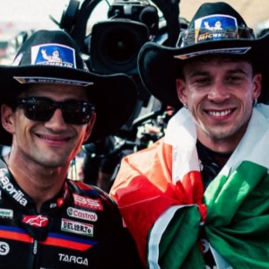 Tak Pilih Kasih, Aprilia Bebaskan 2 Pembalapnya Bertarung di Lintasan