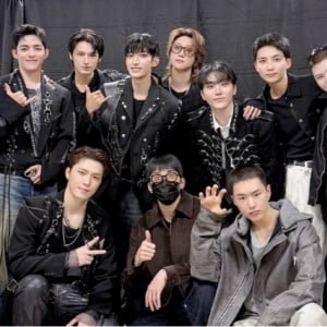 SEVENTEEN Resmi Perpanjang Kontrak, Tetap Bersama sebagai Grup Lengkap