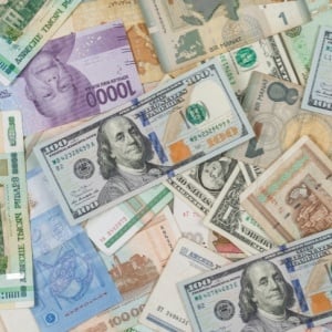 Sering Jajan sampai Harus 'Tirakat': Pelajaran Finansial di Semester Akhir