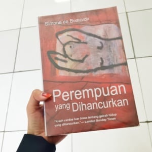Perempuan yang Dihancurkan: Ketika Hidup Tak Lagi Sepenuhnya Milik Sendiri
