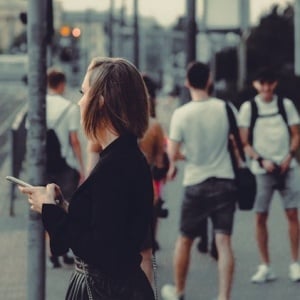 UMR: Batas Antara Standar Minimum dan Maksimum untuk Bertahan yang Kabur