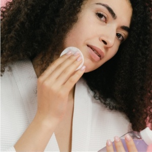 4 Micellar Water Lemon: Rahasia Wajah Cerah dan Bebas Kilap Seharian