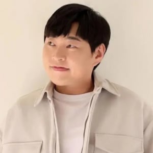 Komedian Lee Jin Ho Dirawat Usai Alami Pendarahan Otak, Begini Kondisinya