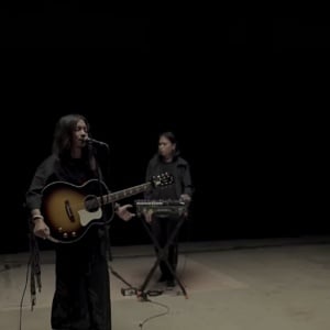 Refleksi Lagu Runtuh: Ketika "Baik-baik Saja" Jadi Kebohongan Paling Melelahkan