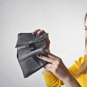 Buat Kaum dengan Upah Pas-pasan, Nabung dan Investasi Adalah Kemewahan