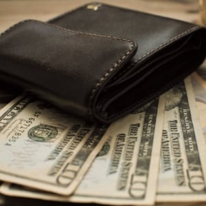 Kalau Kamu Bukan HRD atau Calon Mertua, Tolong Jangan Tanya soal Gaji Saya